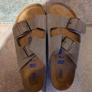 BRAND NEW Birkenstock Arizona suede leather taupe sandals